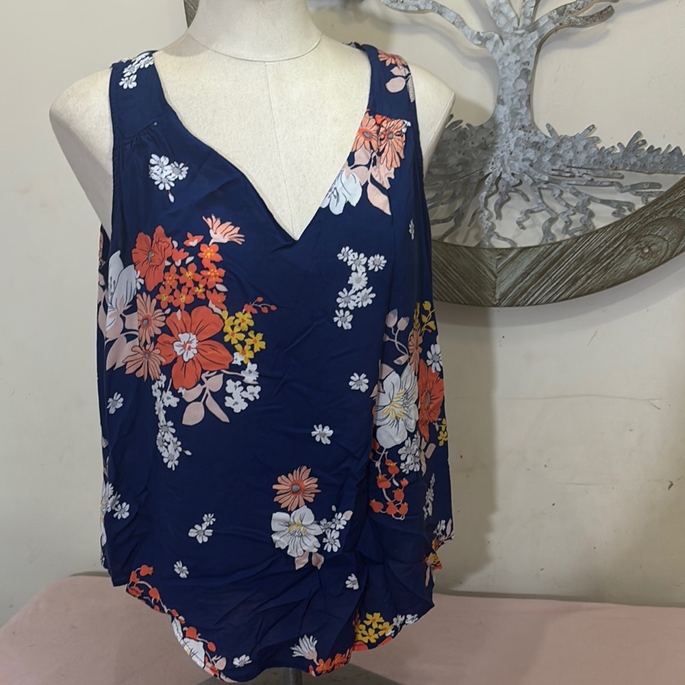 Old Navy Sleeveless Floral V-Neck Blouse Lg
